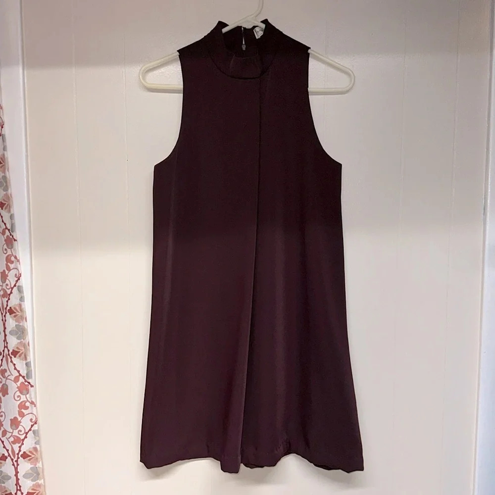 Katherine Kelly Lined Sleeveless Dress Deep wine color